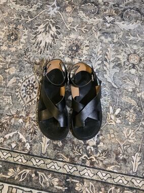 Madewell Black Crisscross Ankle Strap Sandals